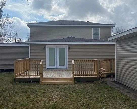 2nd image of 416 Tamarack St