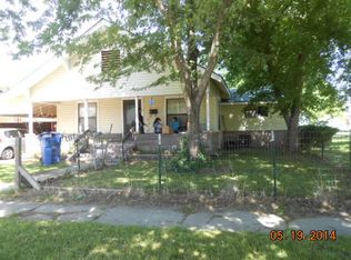 316 G St NE, Miami, OK 74354
