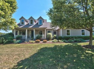 341 Freeman Rd, Dalton, PA 18414