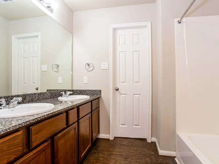 23630 Maple View Dr — Photo 10