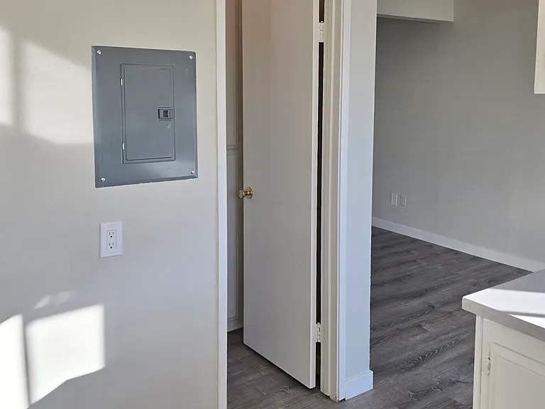 Lampson Park Homes — Photo 6
