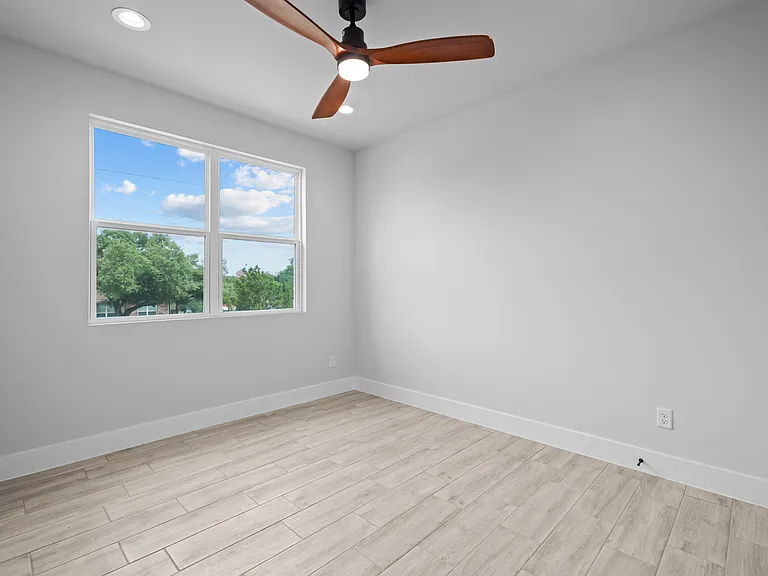 1350 Birch Ln — Photo 23