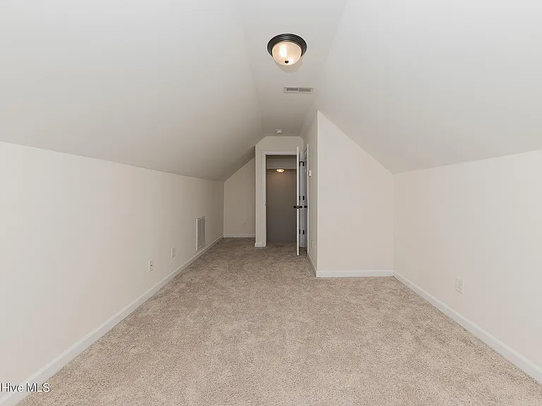 100 Mingo Dr — Photo 35