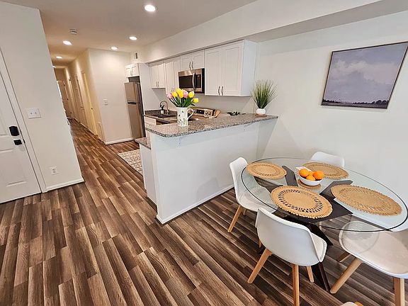 5th image of 2439 18th St NW #2