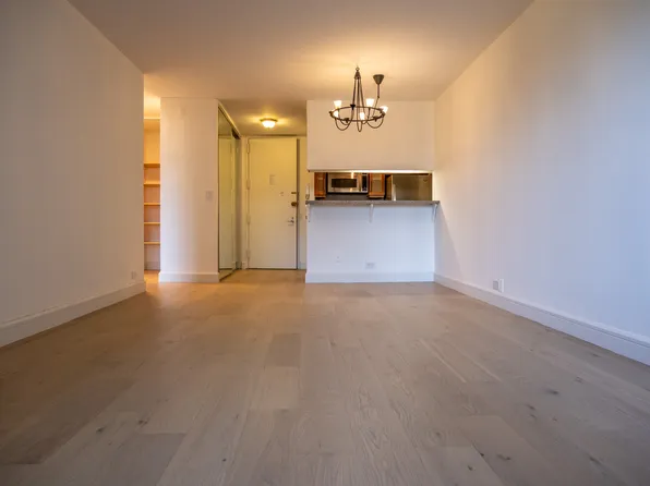 630 First Avenue image 4 of 10