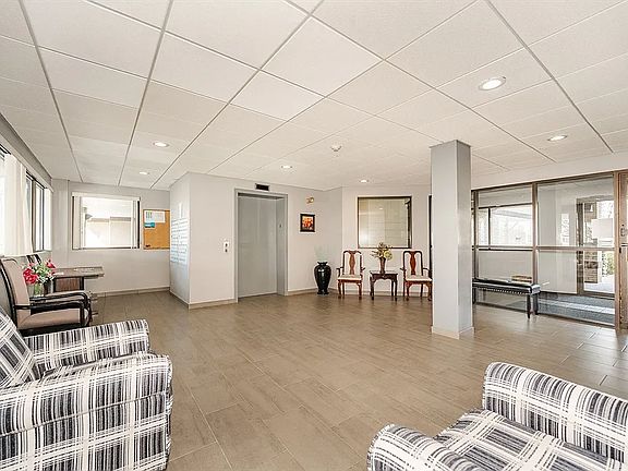 Lobby-2