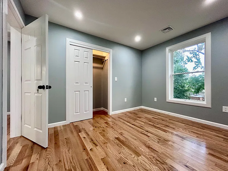 24 Vandewater St #2 — Photo 17