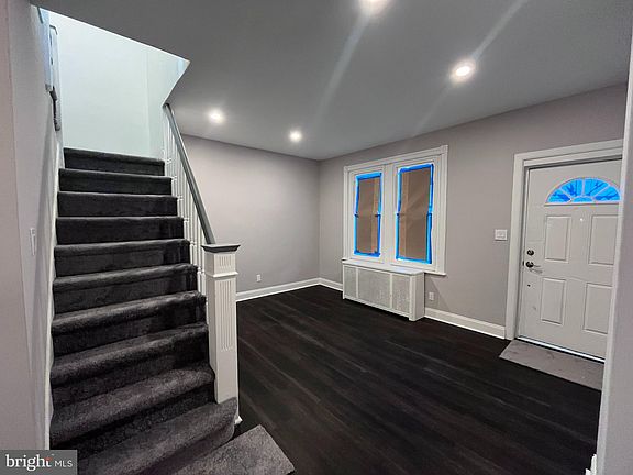 3rd image of 2952 N Judson St