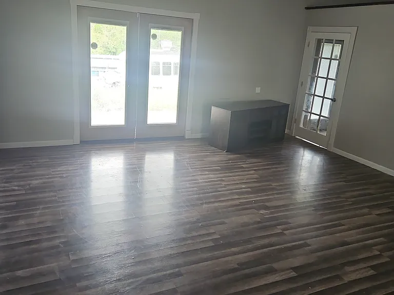 15700 Lawson Rd — Photo 10