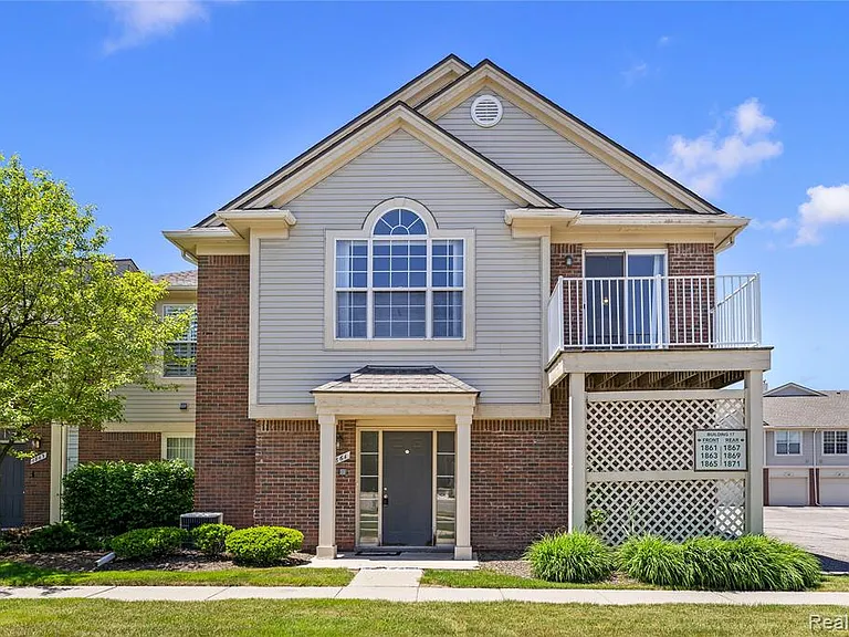 1861 Flagstone Cir — Photo 1