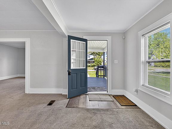 4th image of 134 Lehman Ave