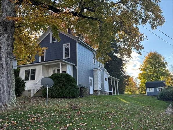 351 N Pitt St, Mercer, PA 16137