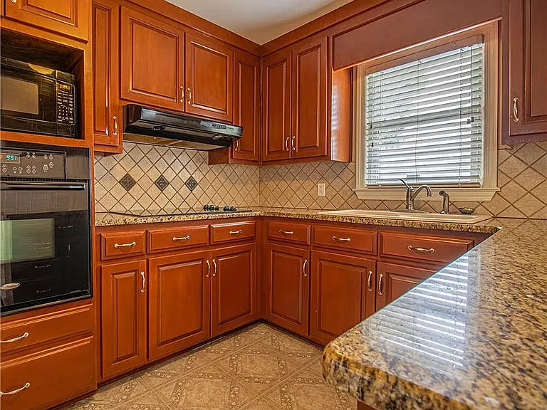654 Meadowlark Dr — Photo 22