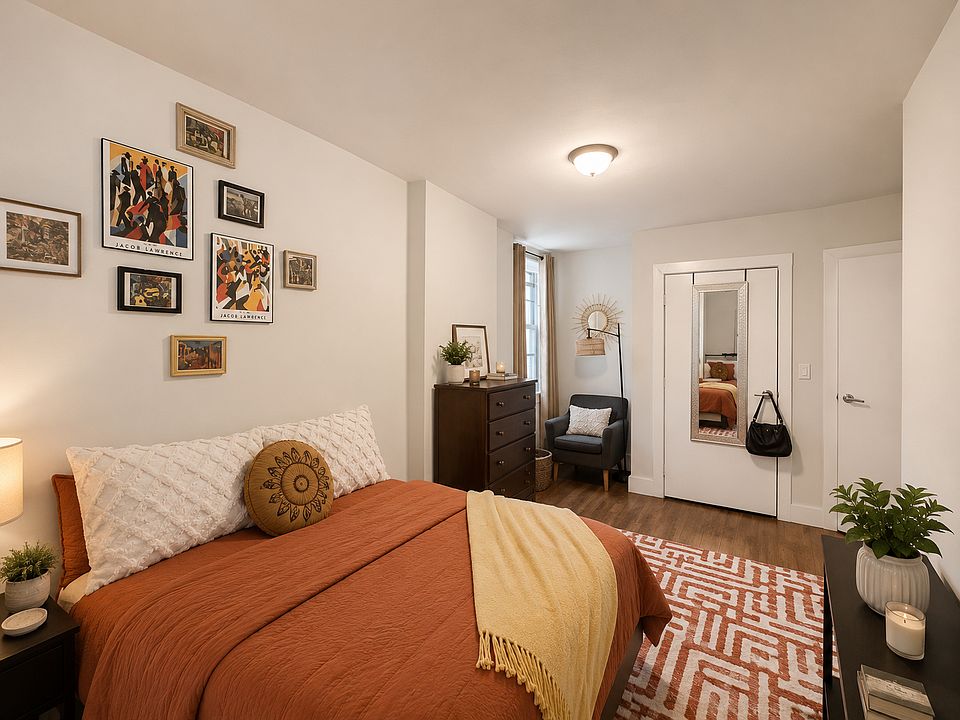 1st image of 838 Jefferson Ave APT 3r