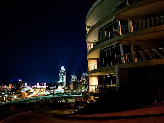 2nd image of 309 Oregon St APT 402