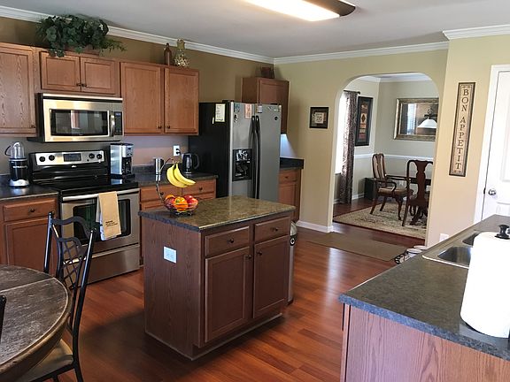 5th image of 322 Collington Dr