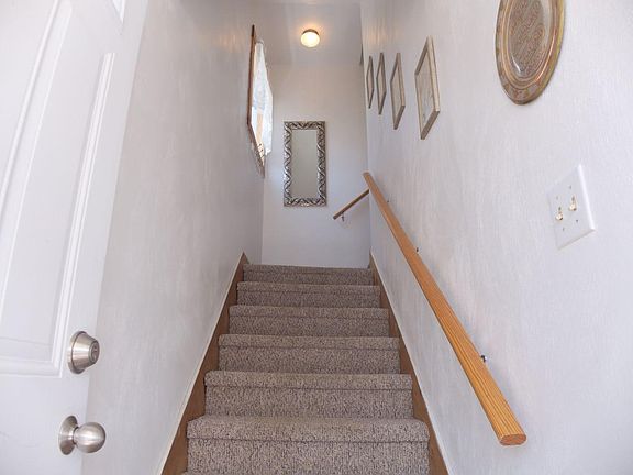 4th image of 1831 Oxford Ave SW APT B