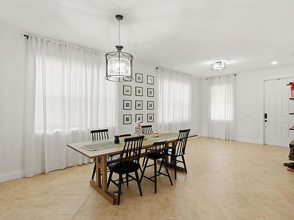 3rd image of 1085 Center Stone Lane