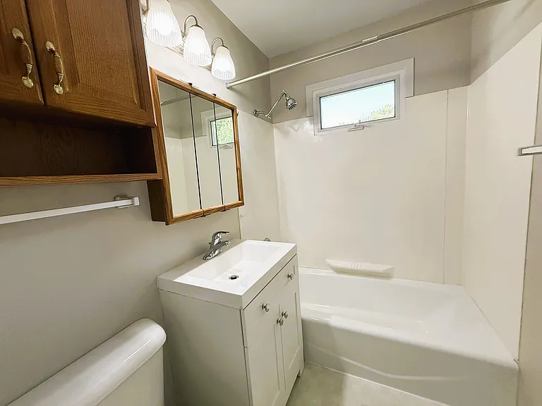 3368 S Vine St — Photo 8