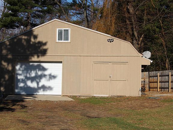 5th image of 214 Parkshore Dr