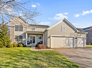 2162 Grand Pointe Trl, Aurora, IL 60503