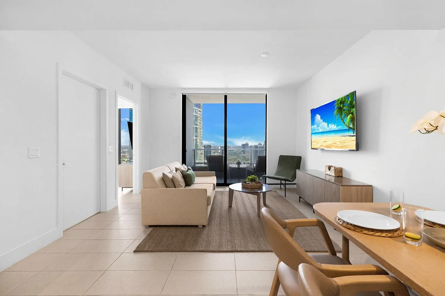 1 bed, 1.0 bath, 516 sqft, $3,596 — Photo 4