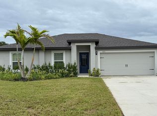 920 SW Castaneda Ln, Port Saint Lucie, FL 34953