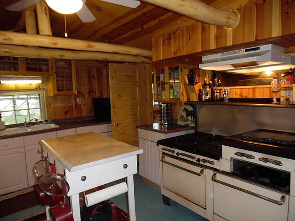 3rd image of 631 County Road 612