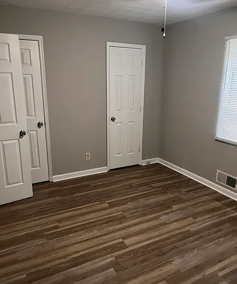 140 Hunters Ln #C — Photo 6