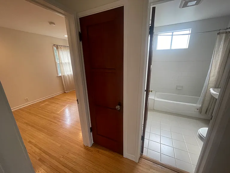 11710 Pearl St — Photo 6