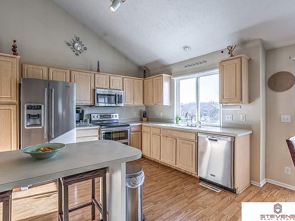 4th image of 4663 N 149th St