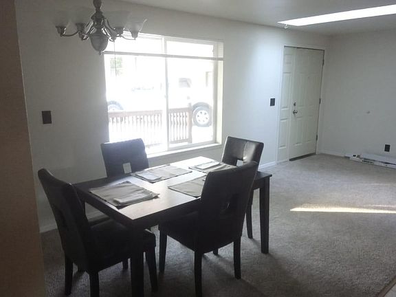 Dinning Room / Front Door