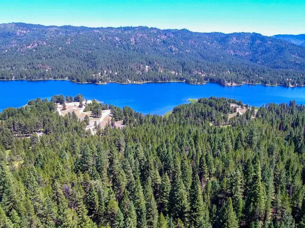 1-2 Horsethief Rd, Cascade, ID 83611