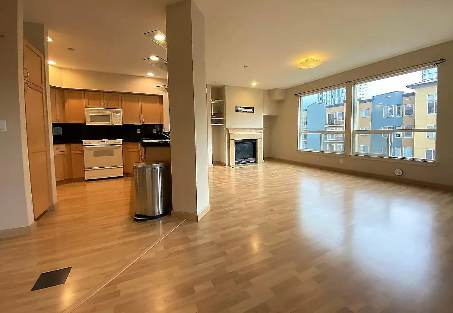 2 bed, 1250 sqft, $1,500 — Photo 2