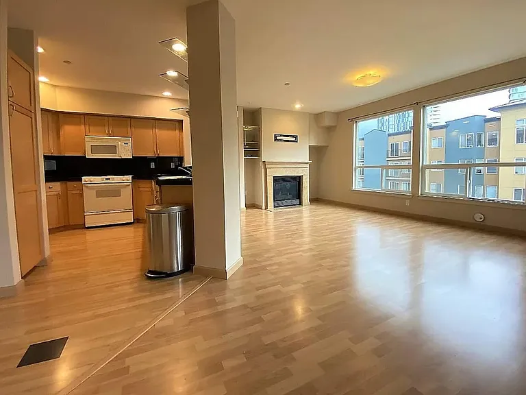 925 110th Ave NE #411 — Photo 2