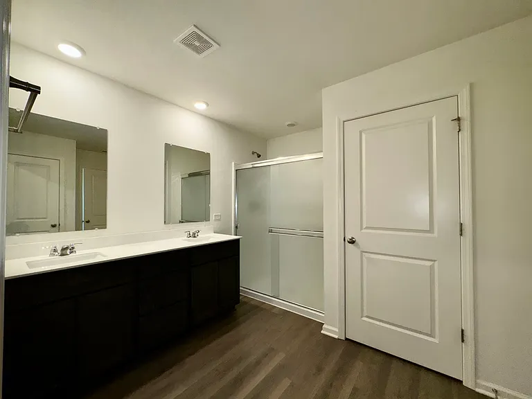 13520 S Carmel Blvd — Photo 9