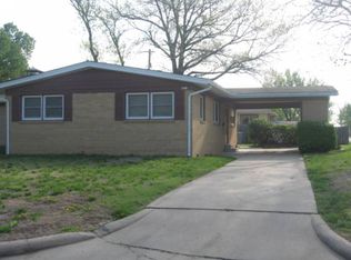 348 Mission Rd, Eureka, KS 67045