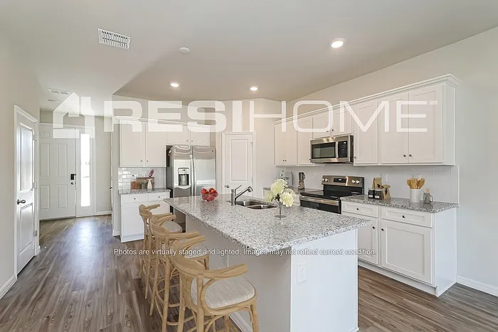 28463 Wave Crest Pl — Photo 3