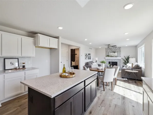 546 34th St SE, Altoona, IA 50009