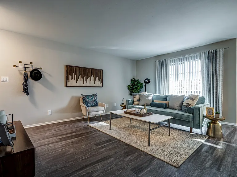 Amberton Apartments — Photo 13