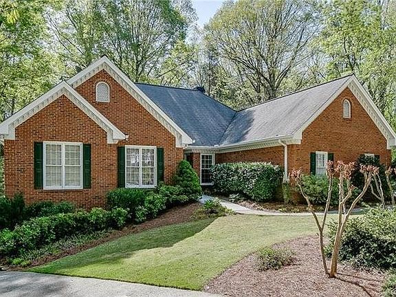 2nd image of 1045 Larosa Dr