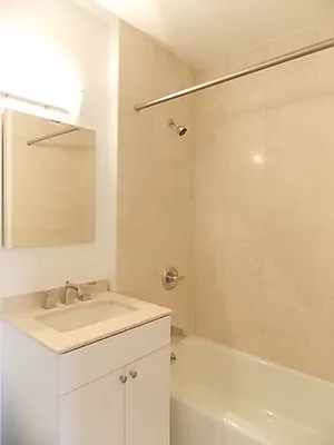 Rented by Stonehenge NYC LLC | media 11