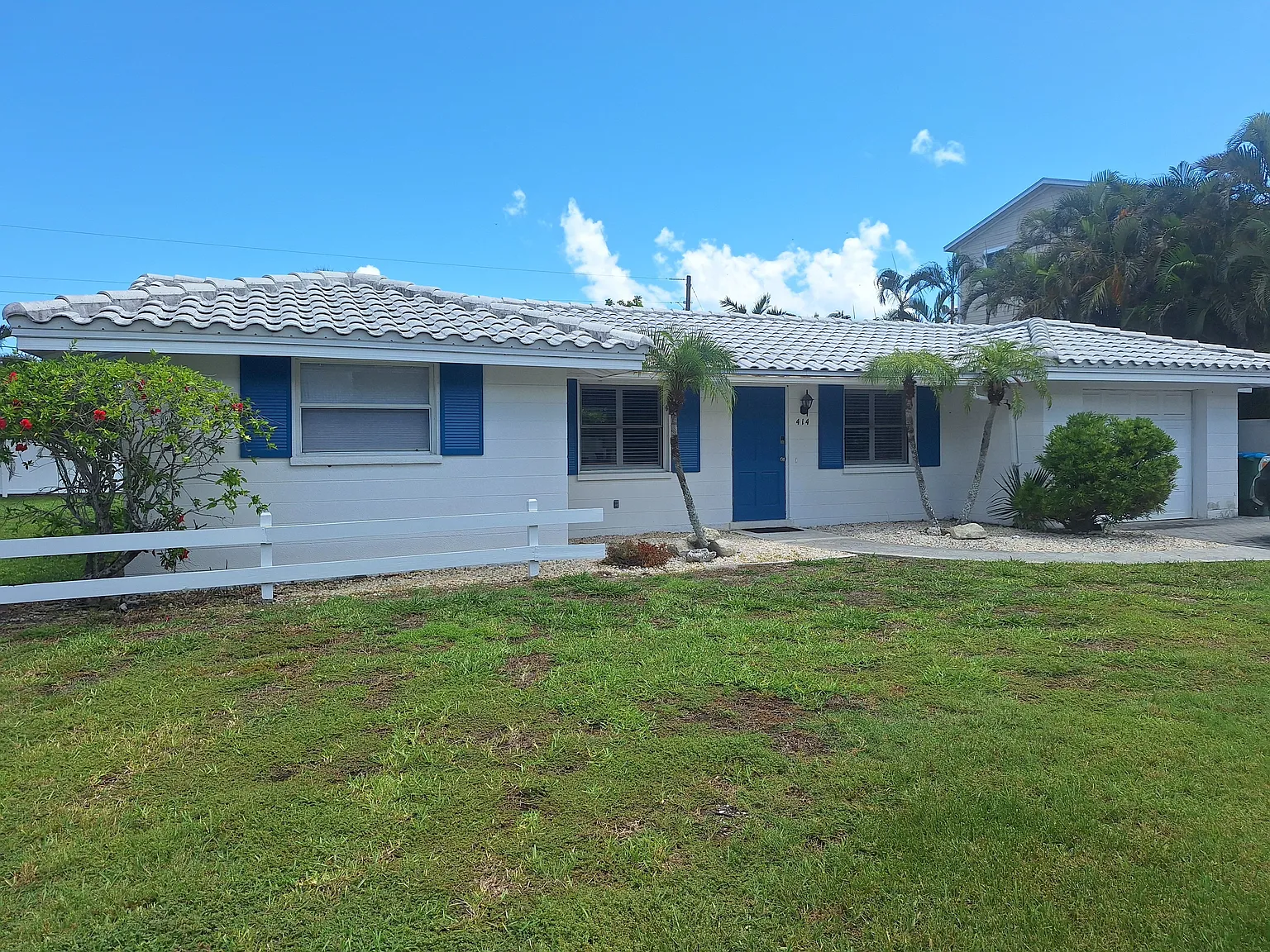 Clark Dr, Holmes Beach — Photo 1