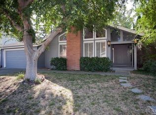 1296 Ponderosa Dr, Petaluma, CA