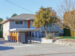1656 Stanhope Pl, Saanich, BC V8P1Y1