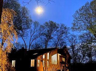 5 Aspen Ln, Stamford, CT 06903