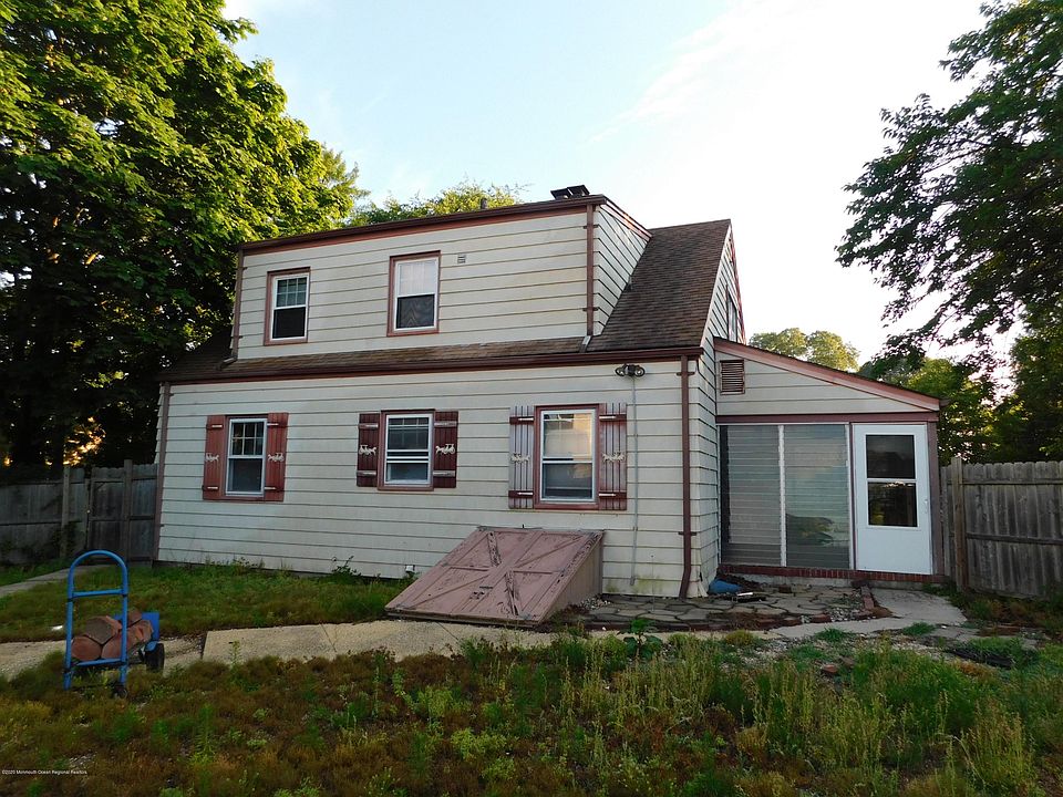 2nd image of 2200 Rogers Rd
