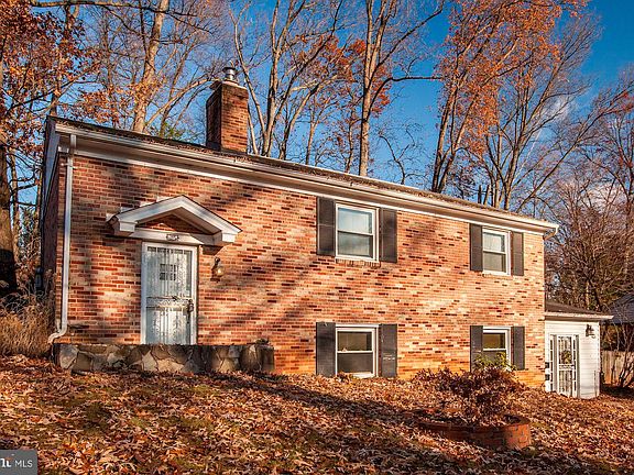 3rd image of 1 Holly Dr