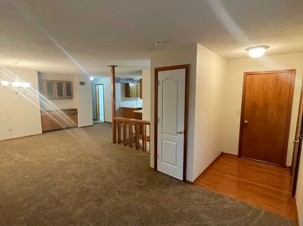1332 Applewood Ln #1332, Newton, KS 67114