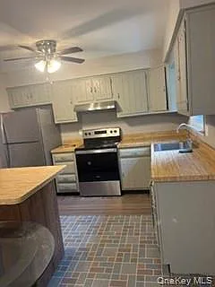 3 bed, 1.0 bath, 2464 sqft, $3,000 — Photo 4
